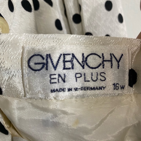 Givenchy skirt - Picture 3 of 3